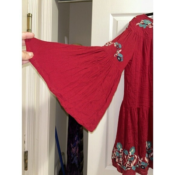 Alter’d State Womens Large Red Embroidered Boho‎ Bell Sleeve Tunic Dress - Picture 3 of 8